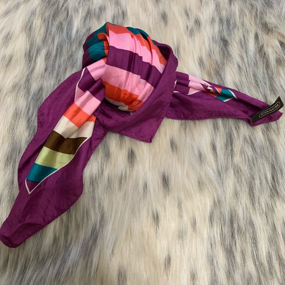 Coach silk scarf - Picture 3 of 3